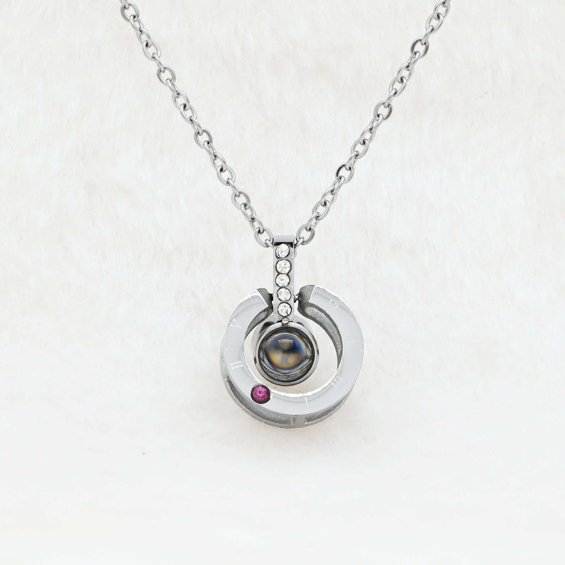Luxury Circular Photo Projection Necklace – Personalized Memorial Gif