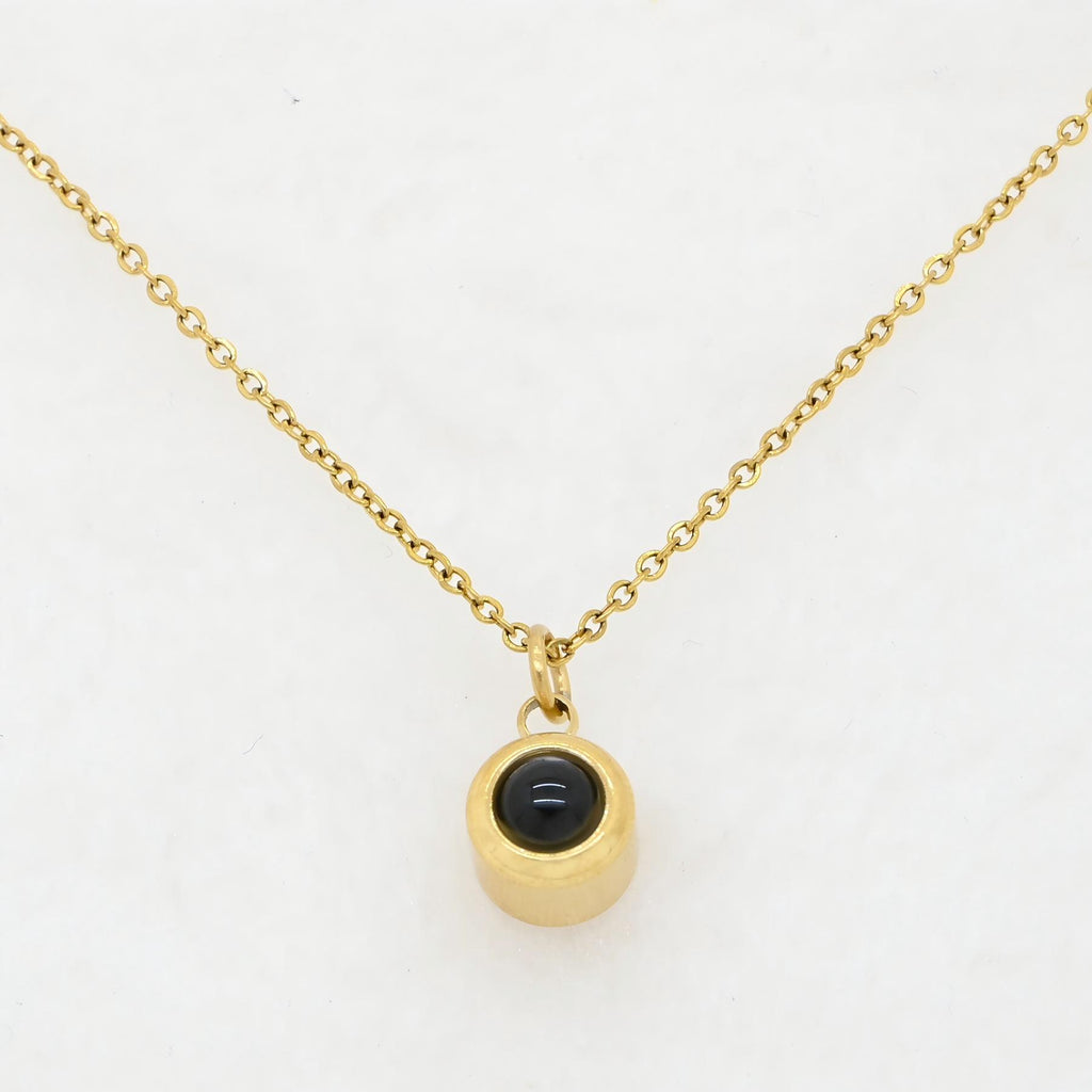 custom-photo-projection-small-circle-necklace-gold