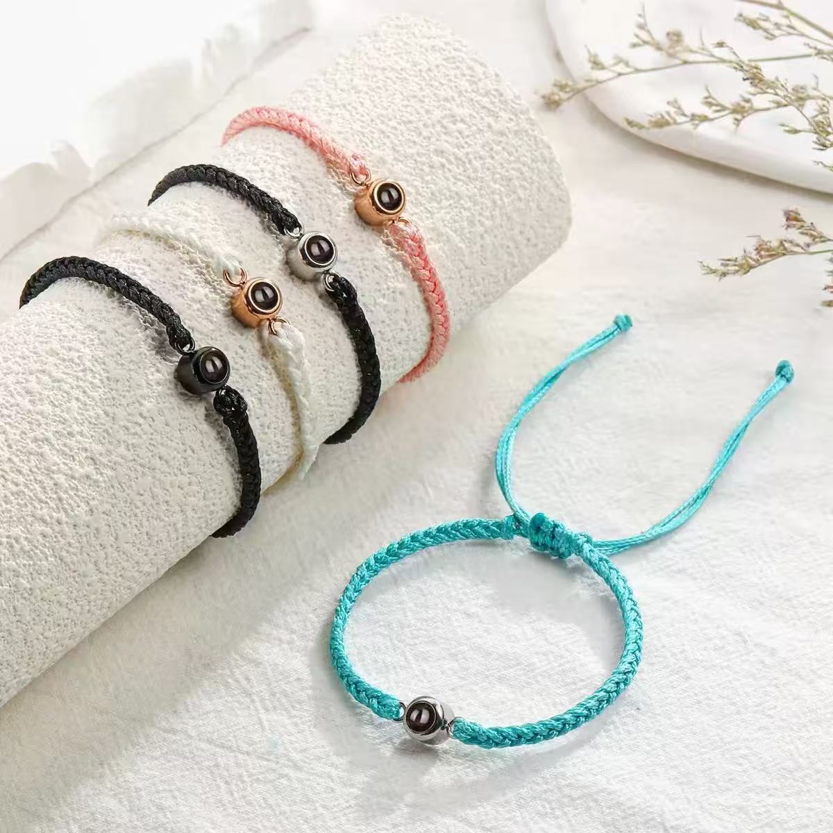 Custom Photo Projection Bead Bracelet – Romantic Christmas & Valentine’s Day Gift