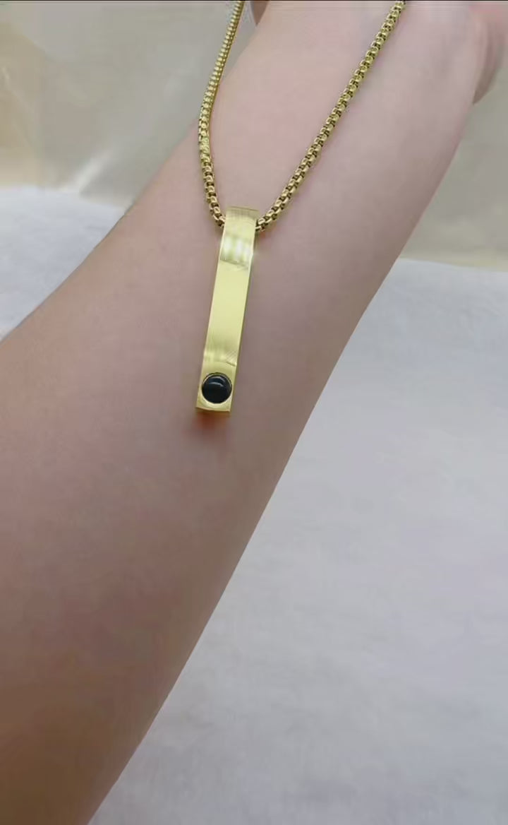 Minimalist Vertical Bar Photo Projection Necklace – Personalized Memorial Gift
